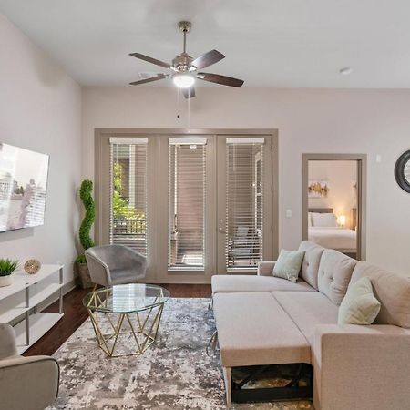Апартаменты Grand Luxury Premium Vaulted Ceilings Вудбридж Экстерьер фото